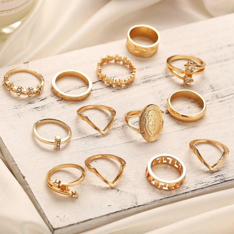 Italian Elegance: 13-Piece 18K Gold-Plated Medallion Ring Set with Austrian Crystals